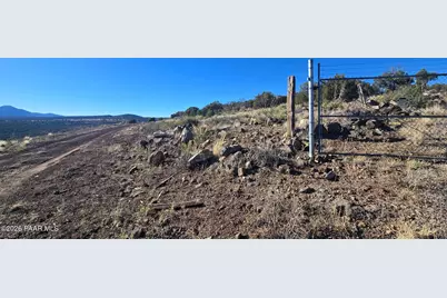 9938 W Gleed Station Road, Ash Fork, AZ 86320 - Photo 3