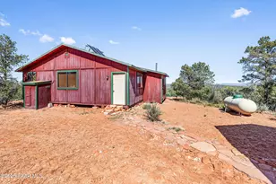 33749 W Whiskey River Rd, Seligman, AZ 86337 - Photo 31