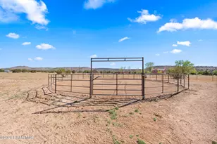 610 W Valleri Ann Rd, Paulden, AZ 86334 - Photo 53