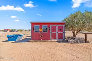 610 W Valleri Ann Rd, Paulden, AZ 86334 - Photo 67