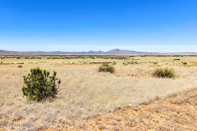 10709 E Stallion Way, Prescott Valley, AZ 86315 - Photo 9