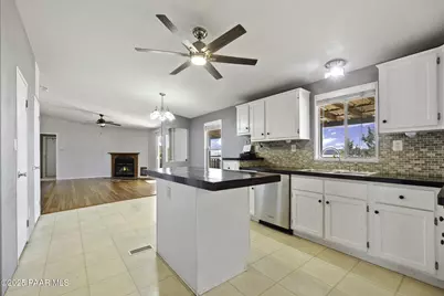 18125 E Roper Way, Dewey-Humboldt, AZ 86327 - Photo 13