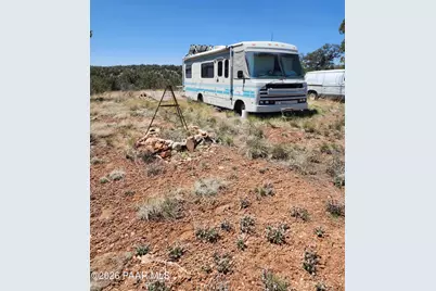 30673 W Echo Circle, Seligman, AZ 86337 - Photo 11