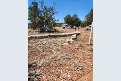 30673 W Echo Circle, Seligman, AZ 86337 - Photo 7