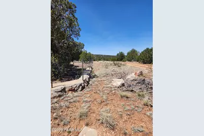 30673 W Echo Circle, Seligman, AZ 86337 - Photo 3