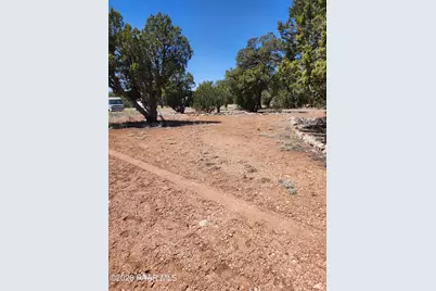 30673 W Echo Circle, Seligman, AZ 86337 - Photo 5