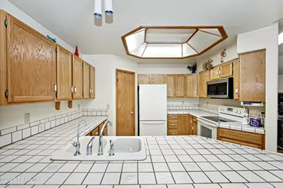 305 Ridge Court, Prescott, AZ 86303 - Photo 9