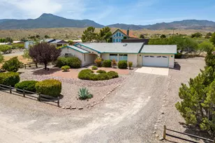 1080 Hummingbird Ln, Clarkdale, AZ 86324 - Photo 1