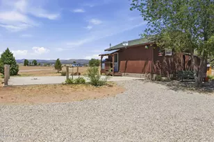 2285 W Bayberry Dr, Paulden, AZ 86334 - Photo 13