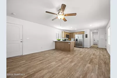 18296 S Frontier Road, Peeples Valley, AZ 86332 - Photo 9