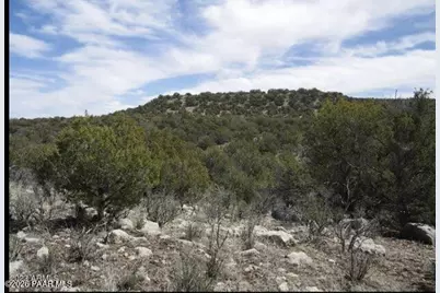 918 Wolf Road, Ash Fork, AZ 86320 - Photo 1