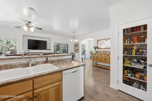 12946 E Delgado St, Prescott Valley, AZ 86327 - Photo 11