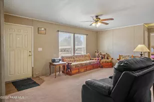 53430 N La Plata Dr, Seligman, AZ 86337 - Photo 5