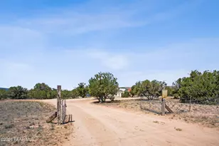 53430 N La Plata Dr, Seligman, AZ 86337 - Photo 31