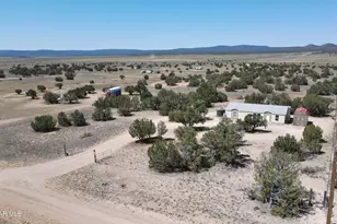 53430 N La Plata Dr, Seligman, AZ 86337 - Photo 33