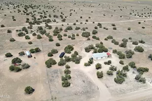53430 N La Plata Dr, Seligman, AZ 86337 - Photo 35