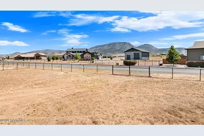 12642 E Bareback Road, Prescott Valley, AZ 86315 - Photo 49