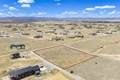 11757 N Outlaw Lane, Prescott Valley, AZ 86315 - Photo 17