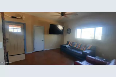 25713 W Medicine Man Trail, Seligman, AZ 86337 - Photo 9