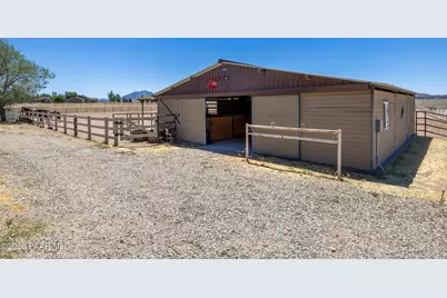 825 N Reed Road, Chino Valley, AZ 86323 - Photo 5
