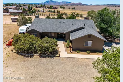 825 N Reed Road, Chino Valley, AZ 86323 - Photo 1