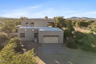 2715 W Green Brier Dr, Prescott, AZ 86305 - Photo 3
