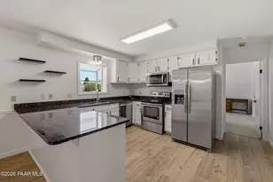 10833 E Oxbow Dr, Dewey-Humboldt, AZ 86327 - Photo 13