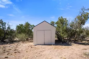 26100 W Moon Mountain Trl, Seligman, AZ 86337 - Photo 39