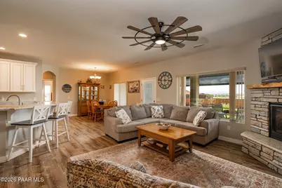 14660 E Cielo Vista Lane, Dewey-Humboldt, AZ 86327 - Photo 7