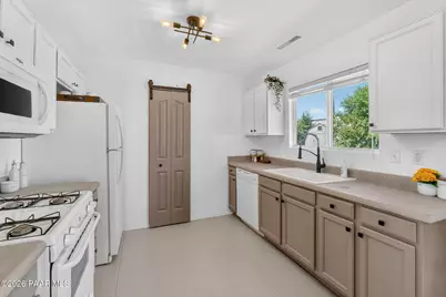 3114 N Constance Drive, Prescott Valley, AZ 86314 - Photo 9