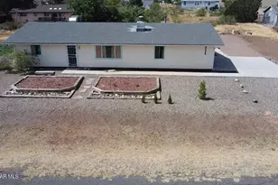 20239 E Zaragoza Dr, Cordes Lakes, AZ 86333 - Photo 3