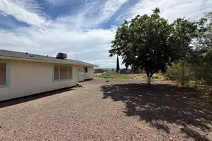 20239 E Zaragoza Dr, Cordes Lakes, AZ 86333 - Photo 25