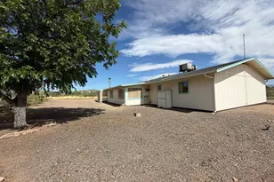20239 E Zaragoza Dr, Cordes Lakes, AZ 86333 - Photo 35