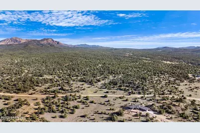 8475 W Meadowlark Road, Prescott, AZ 86305 - Photo 13
