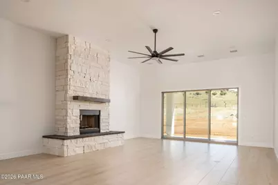 11933 N Hickory Drive, Prescott Valley, AZ 86315 - Photo 7