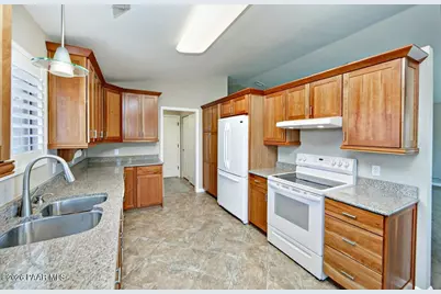 7184 E Pioneer Lane, Prescott Valley, AZ 86314 - Photo 5