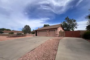 7451 E Granite, Prescott Valley, AZ 86315 - Photo 1