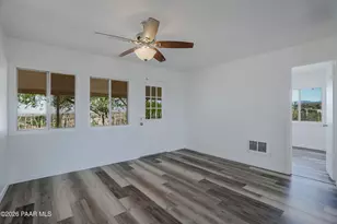 9330 S Donald Trail, Kirkland, AZ 86332 - Photo 17