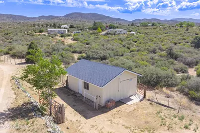 9330 S Donald Trail, Kirkland, AZ 86332 - Photo 3