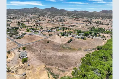 2394 S Sierra Drive, Dewey-Humboldt, AZ 86327 - Photo 9