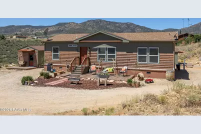 9355 E Wolf Road, Dewey-Humboldt, AZ 86327 - Photo 1