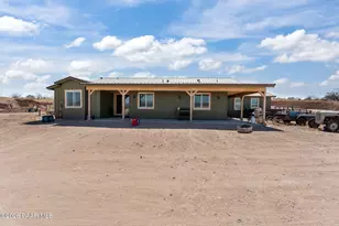 1755 W Grantham Ranch Rd, Wickenburg, AZ 85390 - Photo 35