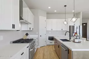 9885 N Sharp Trl, Prescott Valley, AZ 86315 - Photo 17