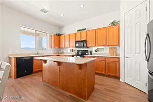 5649 N Bentley Ct, Prescott Valley, AZ 86314 - Photo 11
