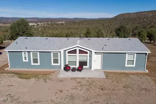2404 S Knight Creek Rd, Kingman, AZ 86401 - Photo 1