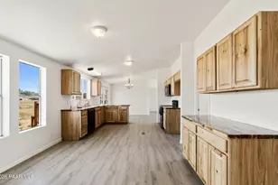 24175 N Los Angeles St, Paulden, AZ 86334 - Photo 7