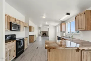 24175 N Los Angeles St, Paulden, AZ 86334 - Photo 11