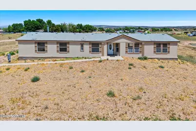 24175 N Los Angeles Street, Paulden, AZ 86334 - Photo 1