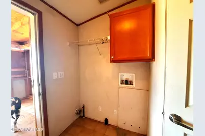 44050 W Fort Rock Road, Seligman, AZ 86337 - Photo 21