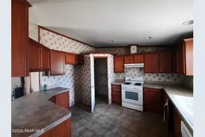44050 W Fort Rock Road, Seligman, AZ 86337 - Photo 5
